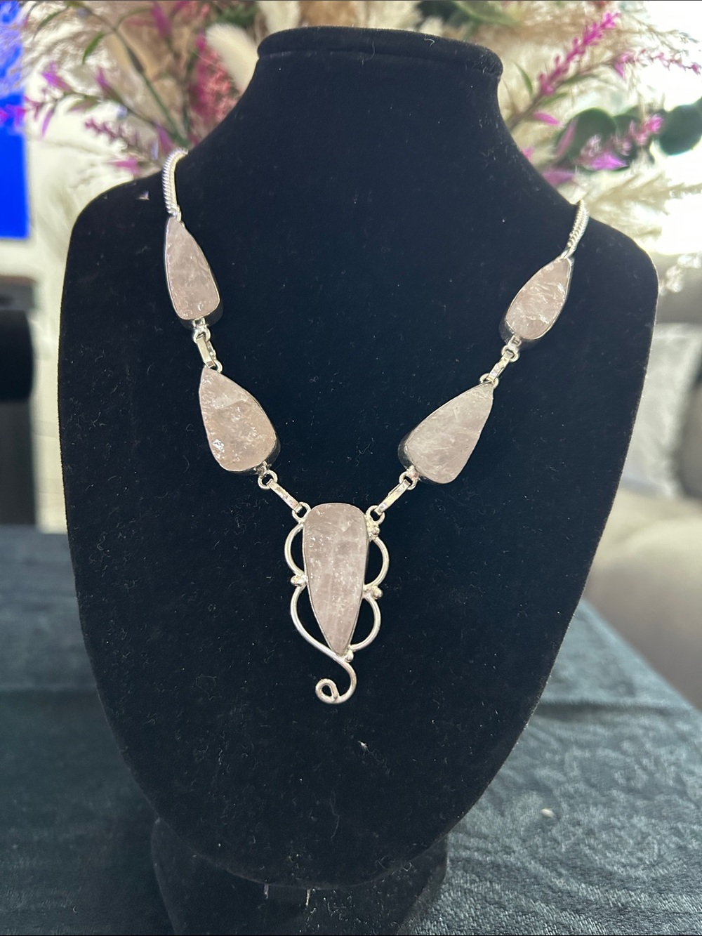 Sterling Silver Rose Quartz Gemstone Statement Necklace.